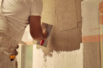 Durchführung von Putzarbeiten an einer Fassade – Prüfungs- und Hinweispflicht Werkunternehmer