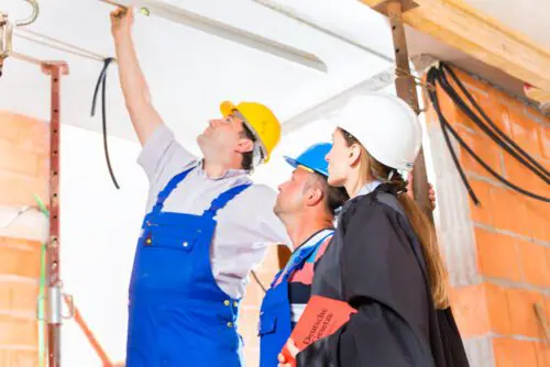 Bauvertrag: Mangel durch Nichtbeachtung der Technikregeln