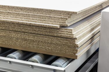 Vereinbarungswidrige Verwendung formaldehydhaltiger Spanplatten für  Dachgeschossausbau